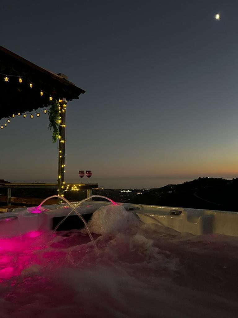 Casa Rural Malaga Monkey Love Con Jacuzzi Iznate Exterior foto